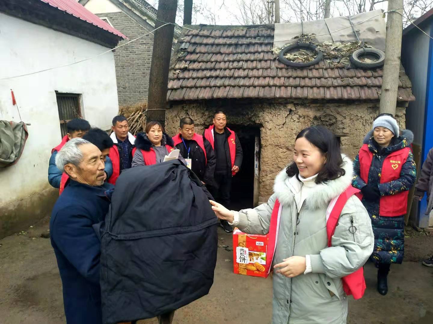 临颍爱心团队资助贫困大学生,临颍爱心团