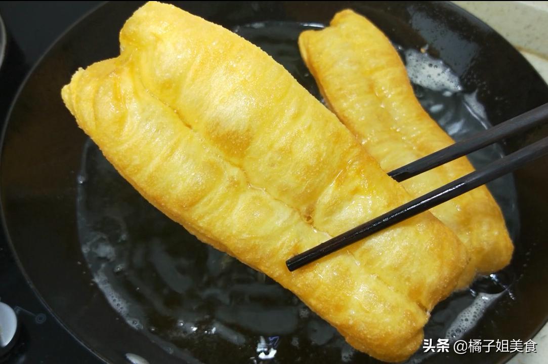 油条最简单的做法商用,10分钟就搞定的油条做法