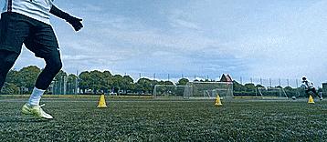 撕开防线的传球,撕开敌人的防线