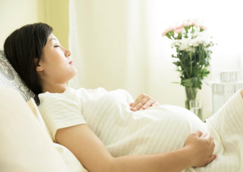 孕早期孕吐老公安慰我怎么回复,孕期孕吐老公心疼