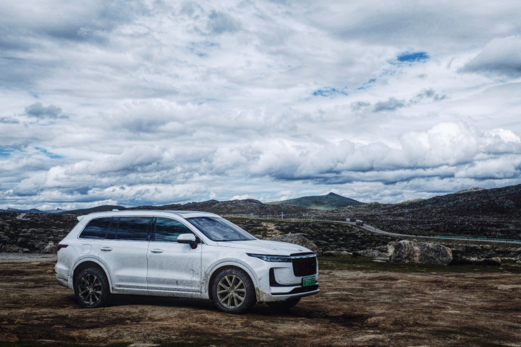 电动车也能满足梦想，开着理想ONE，从苏州到稻城，我成功了