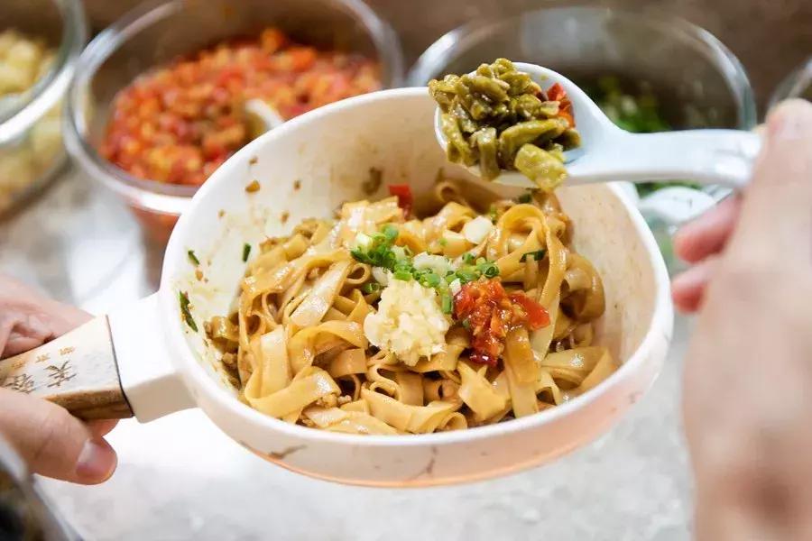 恰了17家湖南米粉，拼出这张上海嘬粉地图（上）