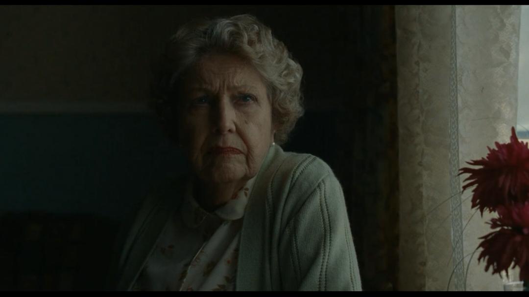 凡尔赛学经典反例，这部电影讲述了虚假繁荣的极端