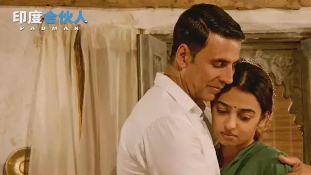 这个了不起的男人,靠着给女人做卫生巾成为英雄!