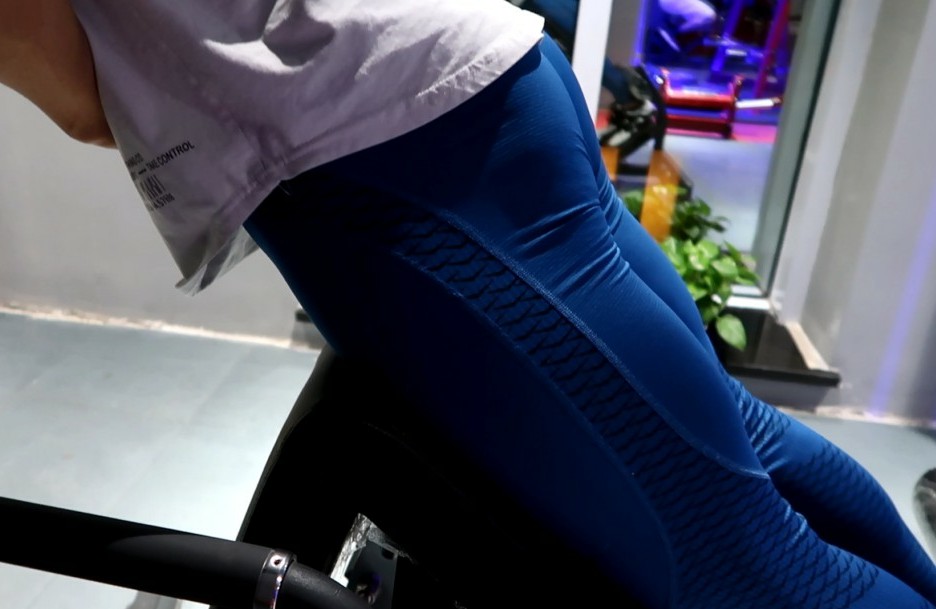 平躺山羊挺身练背正确做法,长期站立导致腰肌劳损怎么办