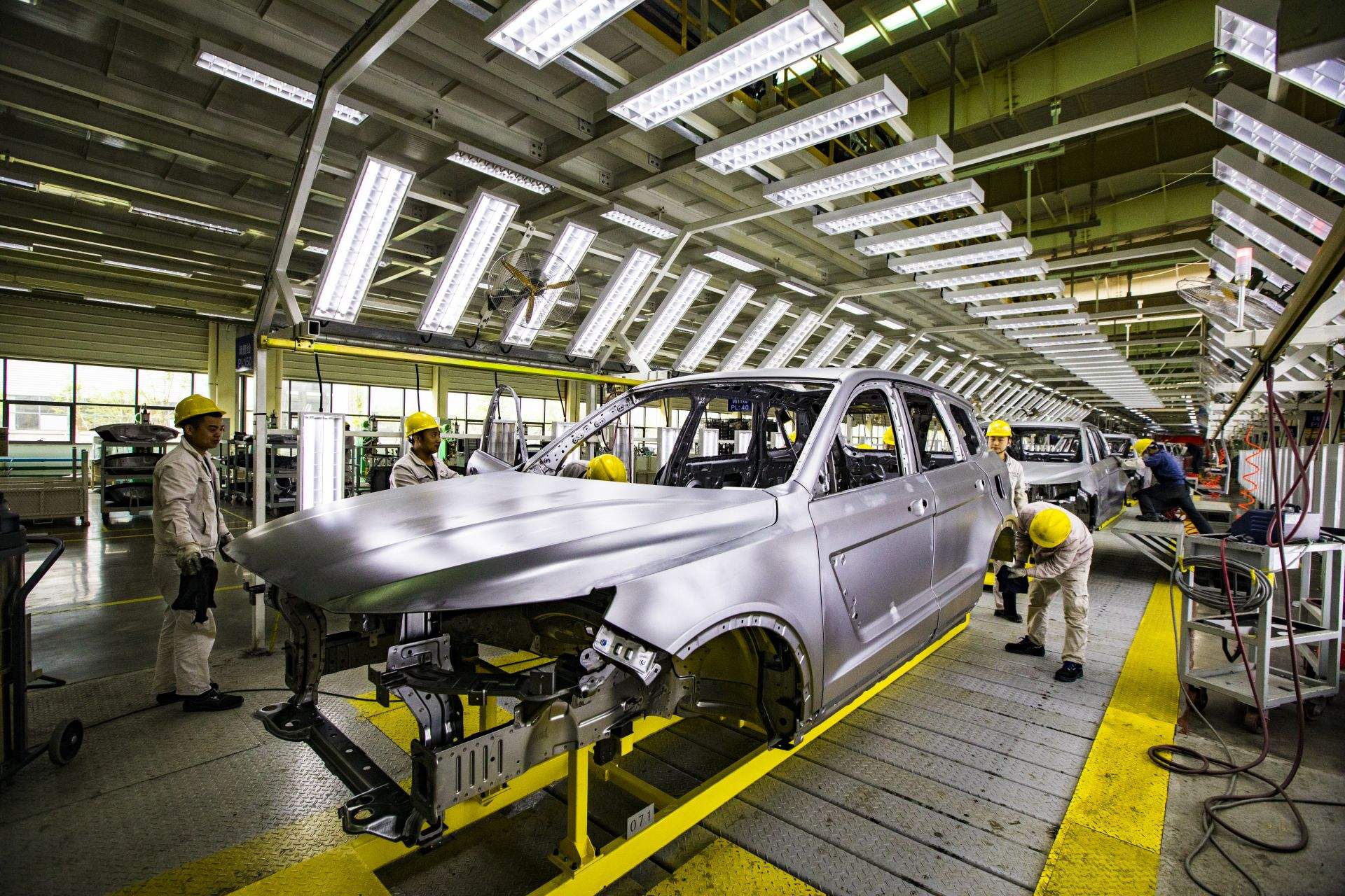 众泰销量断崖,众泰汽车下跌原因