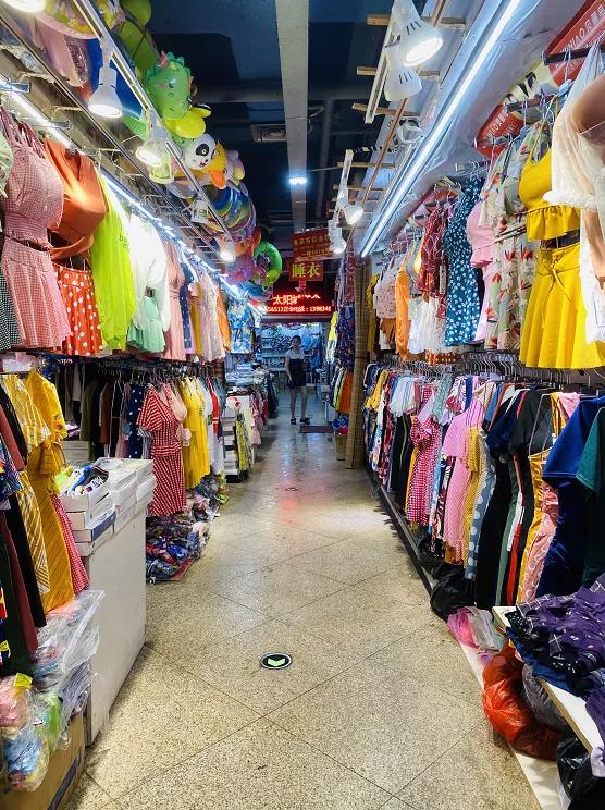 重庆朝天门购物攻略,重庆朝天门平价购物的地方