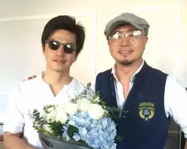 她在北京开了一家可以吃的花店,受众人追捧,还引来了李健