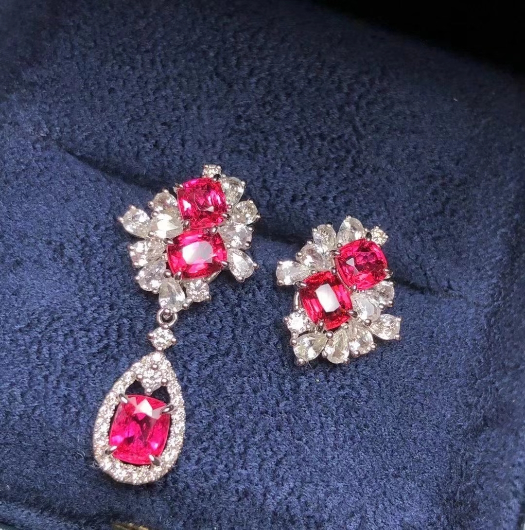 卡地亚宝格丽哪个保值,十大珠宝之首宝格丽经典款有哪些