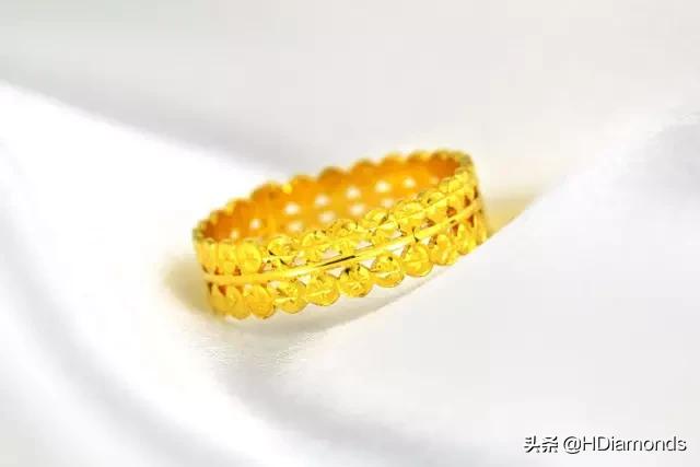 黄金有红色的锈是怎么回事,黄金会有锈斑吗