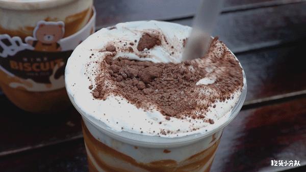 港式鸳鸯奶茶星巴克,星巴克的甜品推荐是什么样的呢