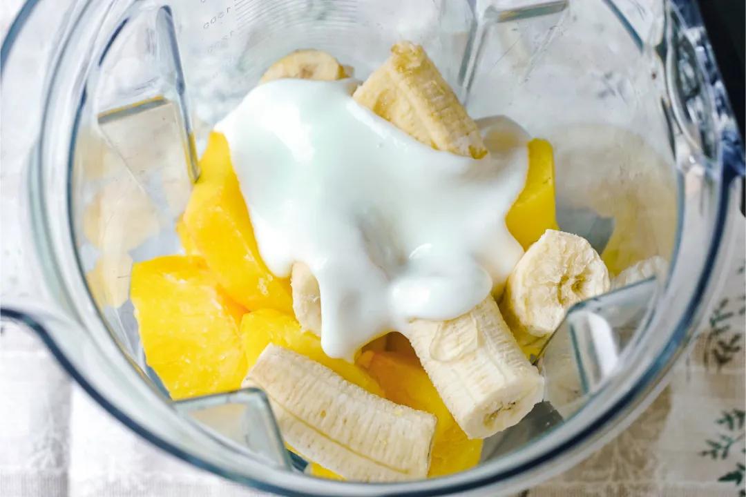 不加酸奶不加淡奶油的水果冰淇淋,不加牛奶只加奶油的原味冰淇淋