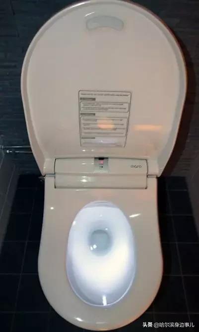 用智能马桶洗屁屁的好处,智能马桶冲洗完屁股还有屎吗