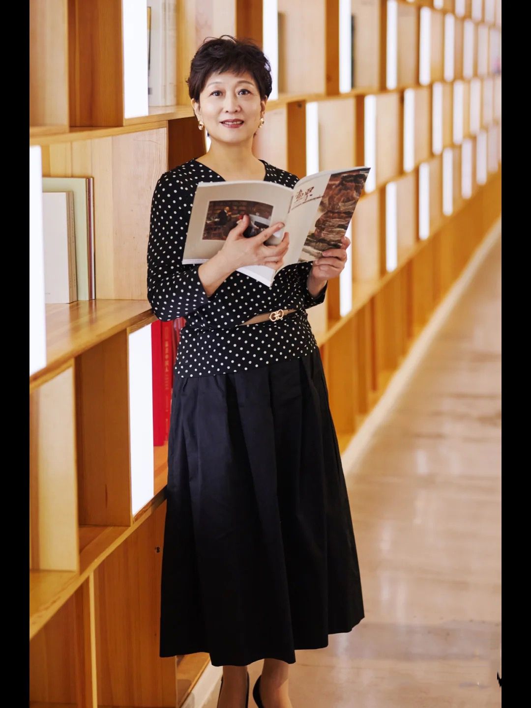 衬衫搭配半身裙优雅又时髦,衬衫搭配半身裙今夏这么穿超时髦