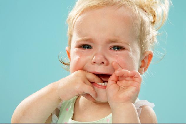 快过年了有亲人跑到家里来哭,马上过年了朋友聚会少不了