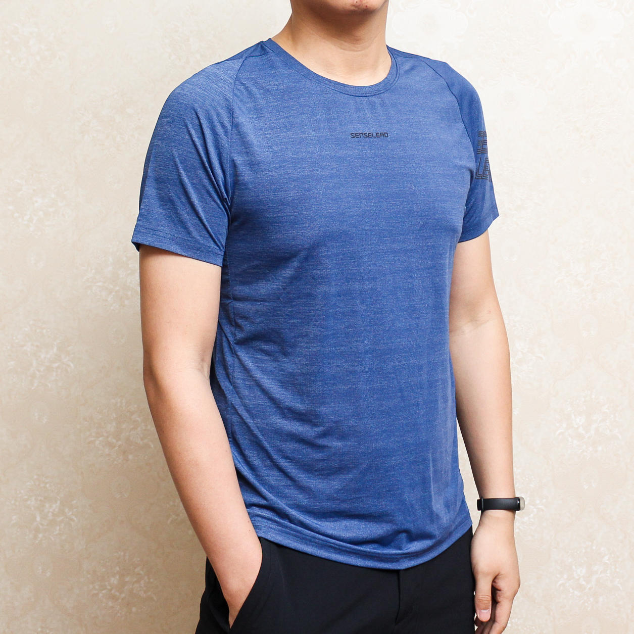 图途户外衣服好看吗,图途户外皮肤衣男款