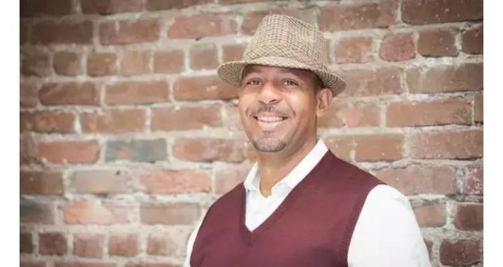 鍝堥浄鍖府椋庢牸鍑鸿,鍖府鍝堥浄鏈嶈