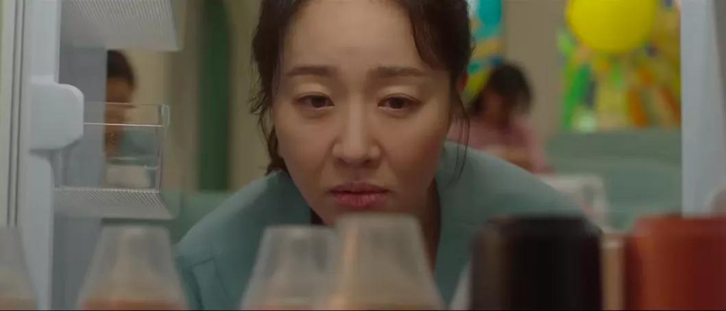 在线回怼对生产说风凉话的网友，应采儿再爆金句：“做个人吧…”