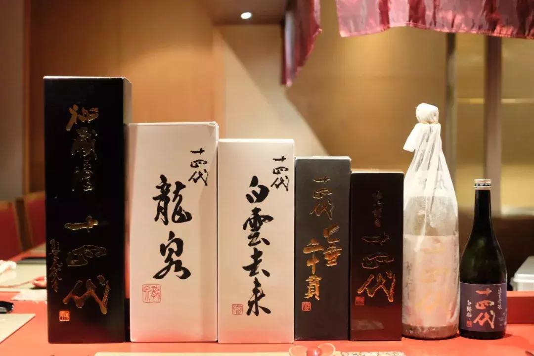 十四代详解！出厂价格不过千的龙泉，香港日本花3万还很难买到？