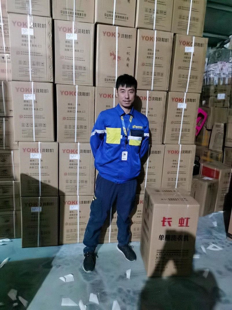 德邦快递退役军人,退伍不褪色脱下军装进警营