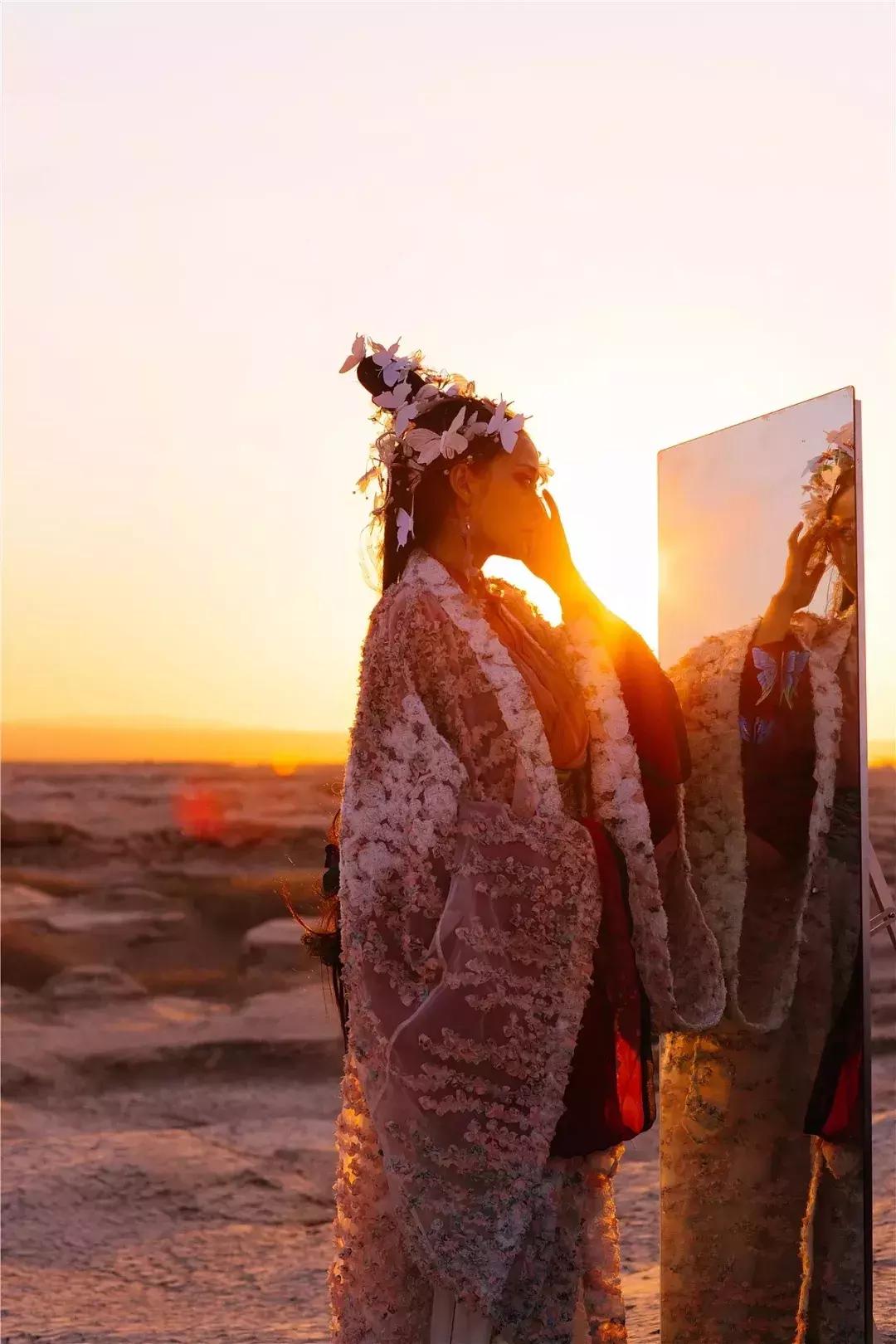 90后女孩拍稀有动物,90后女孩拍视频200万