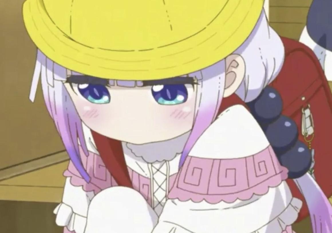 日本小学生的书包为什么很重,日本的小学书包为什么要自己背