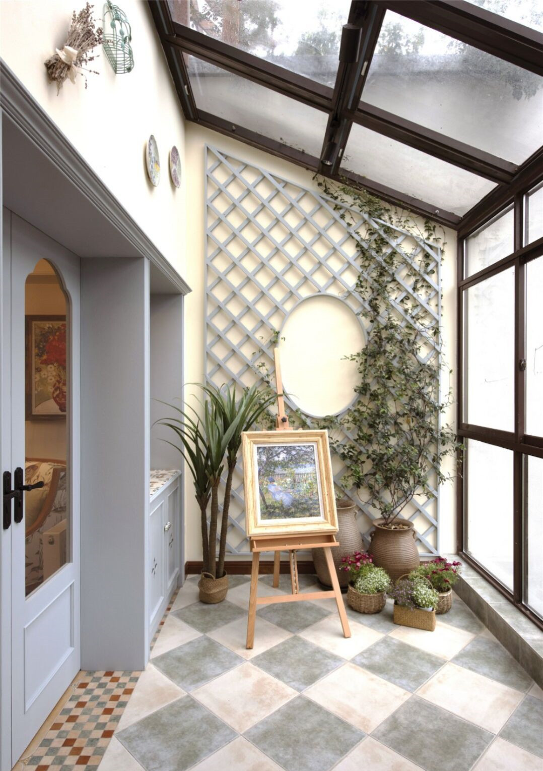 阳台平开门和推拉门哪个好,阳台不装推拉门可以用窗帘吗