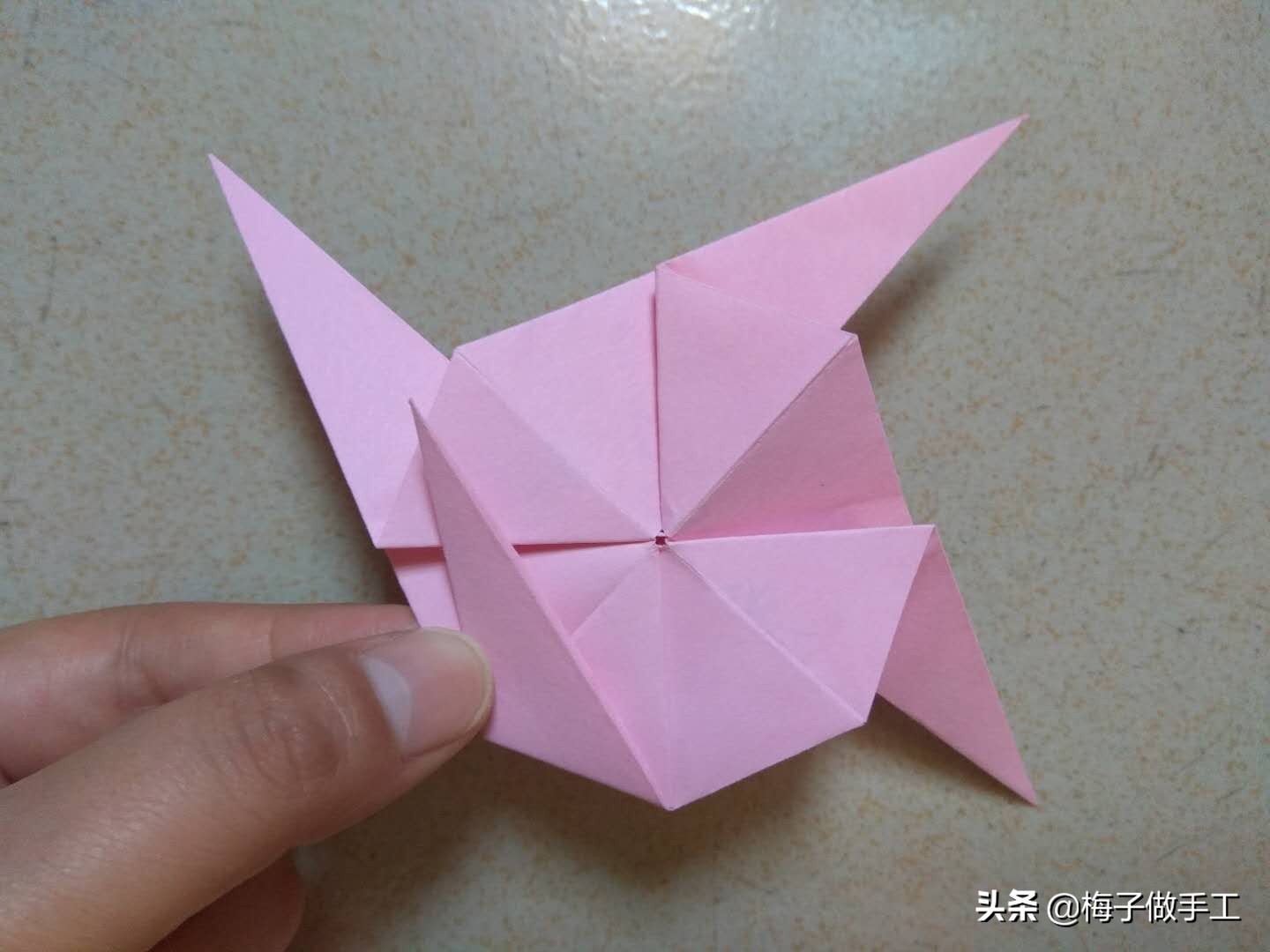 简易折纸小陀螺不用胶水一张纸,折纸小玩具一张纸超简单陀螺