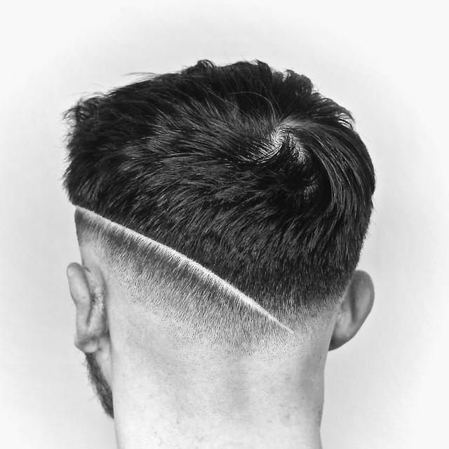 今年最流行的男士短发发型有哪些,现在最流行的短发男生发型图片