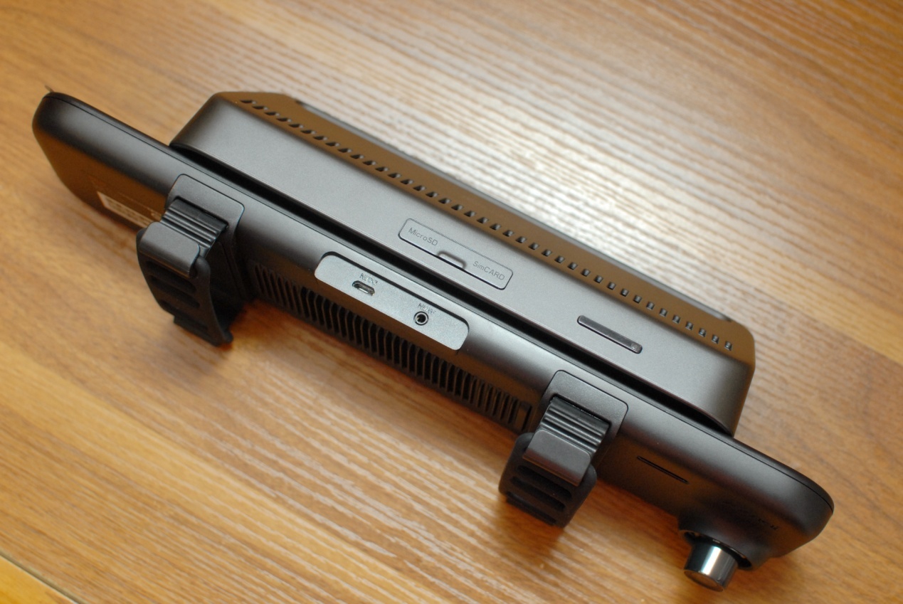 70迈智能后视镜梦想版评测,70迈智能后视镜和梦想版区别