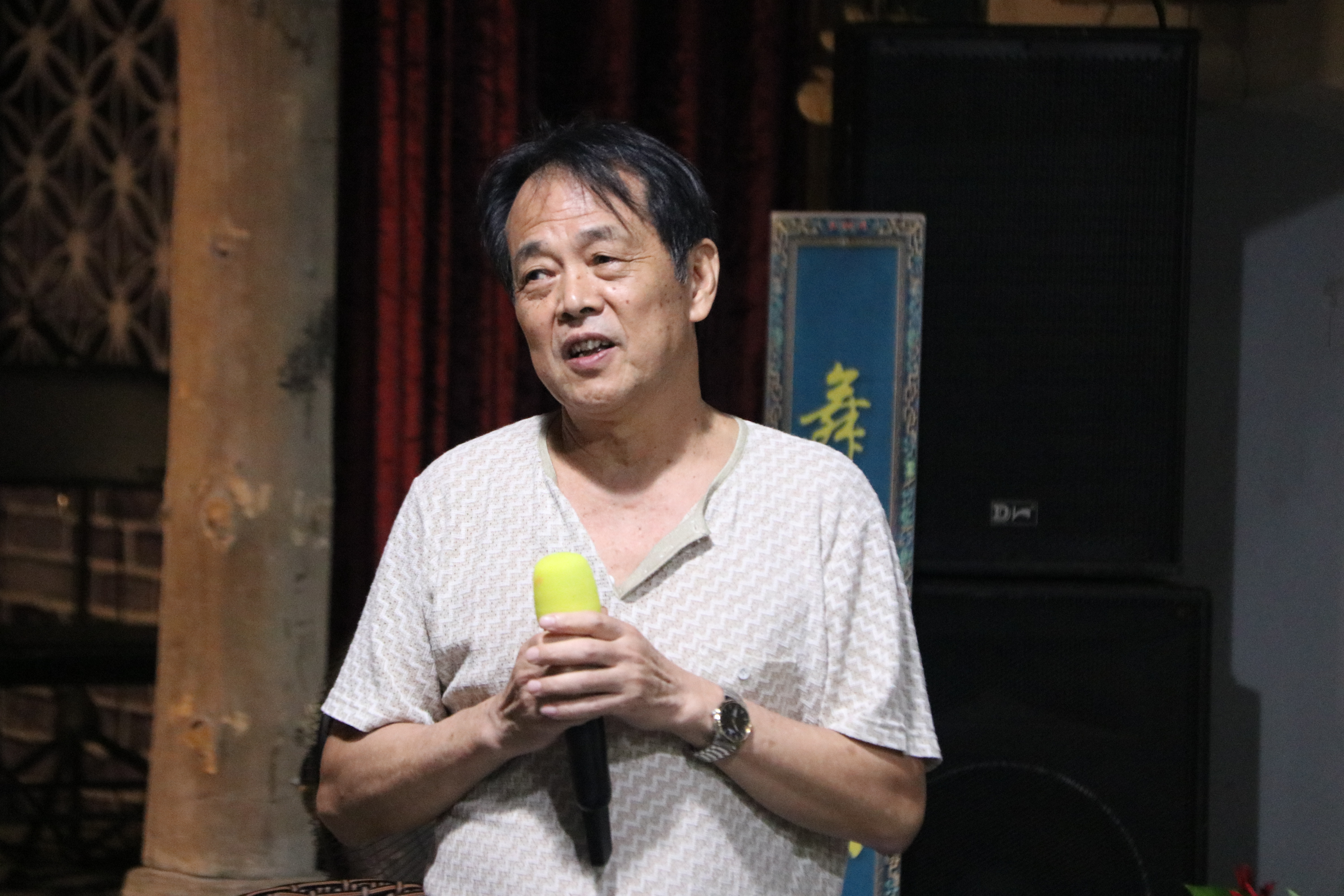 记“周元梅.水果仙子刺绣作品展”