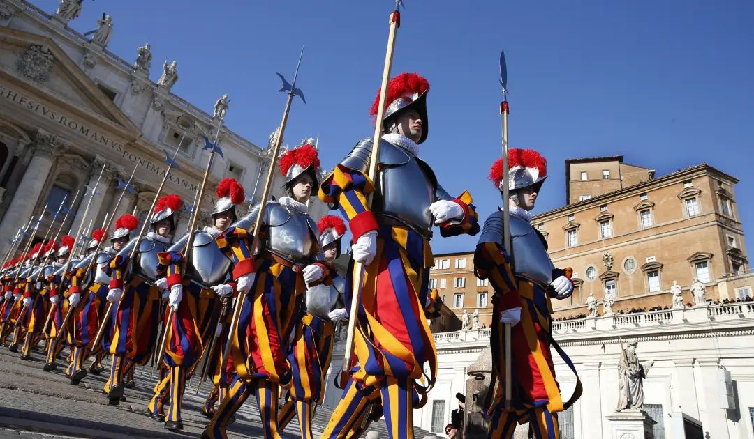 梵蒂冈面积0.44平方公里,梵蒂冈面积相当于中国一个村吗