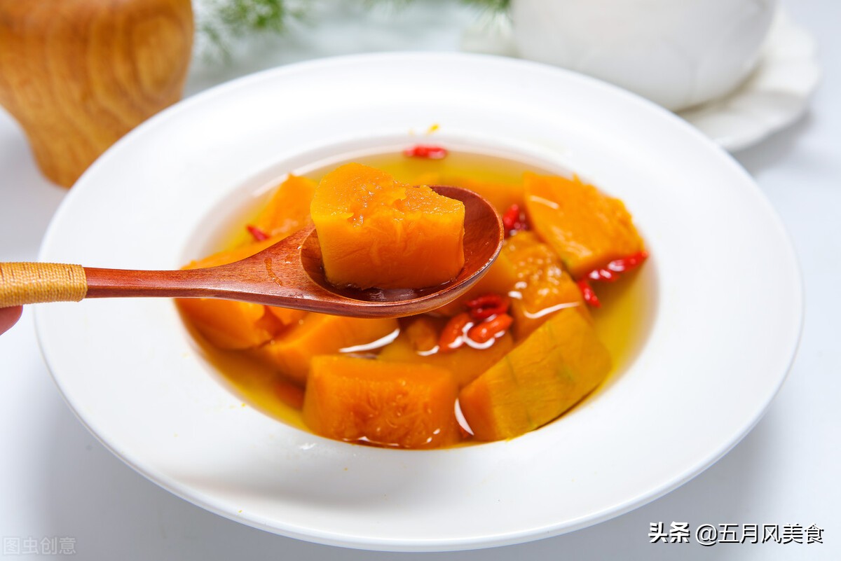 男生冬日喝什么养生汤,男人冬天煲什么汤最滋补