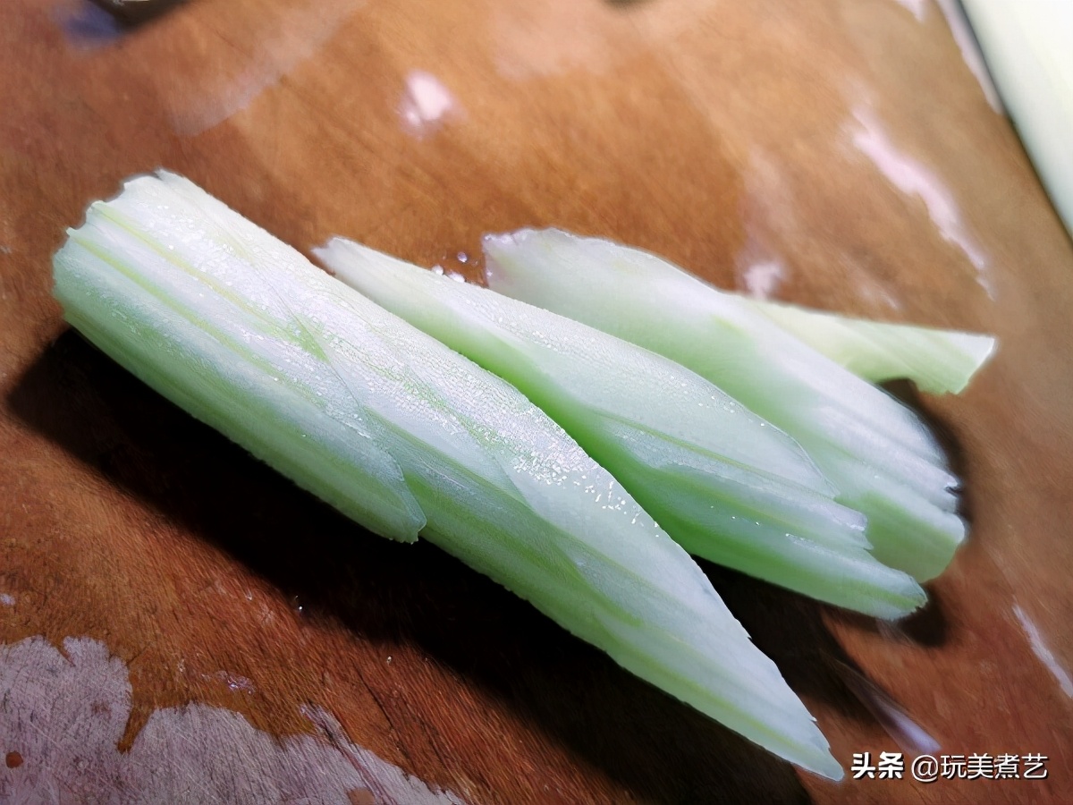 买回来的草菇怎样处理,买的草菇