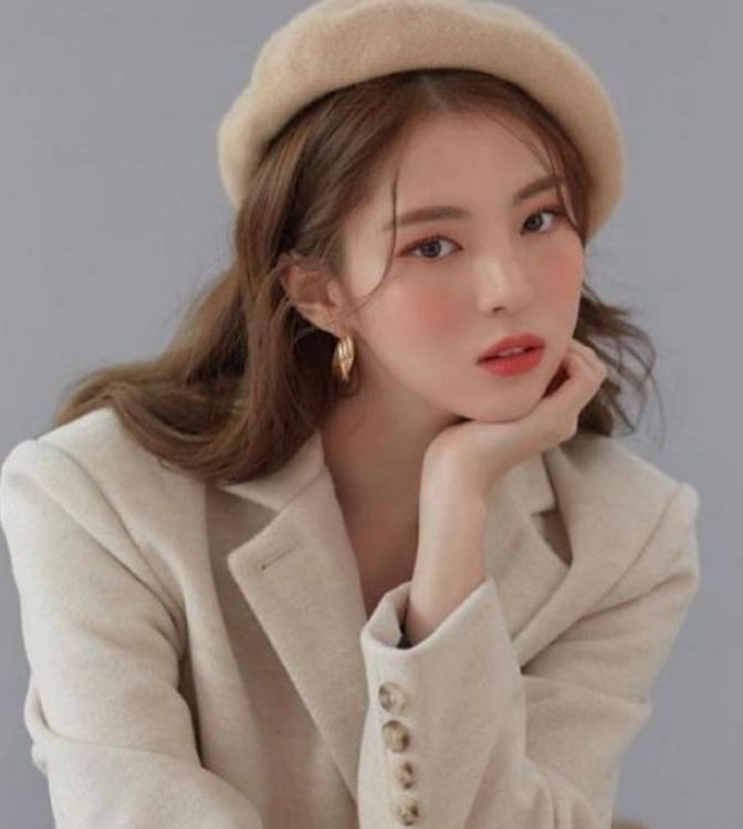 适合上班染的发色显白不掉黄,适合黄皮染的酷酷的发色