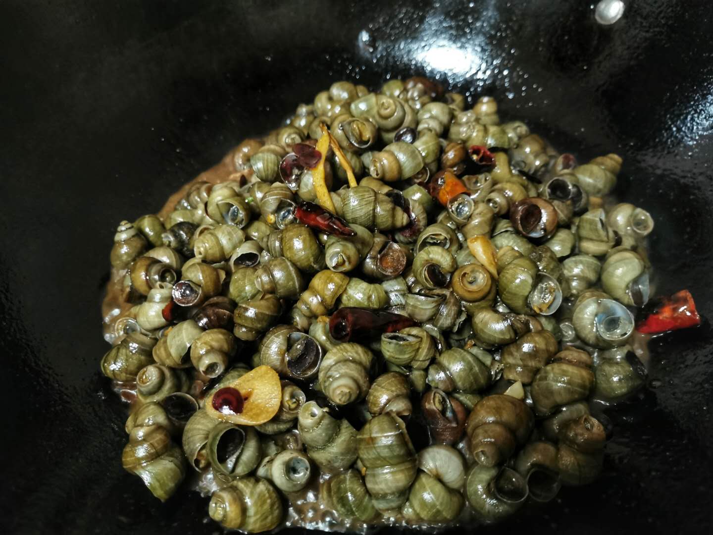 怎么挑螺蛳肉更快更好吃,螺蛳用什么方式做螺蛳肉