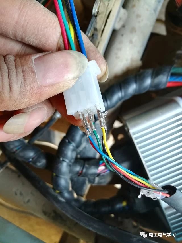 濡備綍鐪嬫噦鐢靛姩杞︾數鏈烘帶鍒剁嚎璺浘,鐢靛姩杞︾數鏈烘帶鍒剁嚎鎺ユ硶