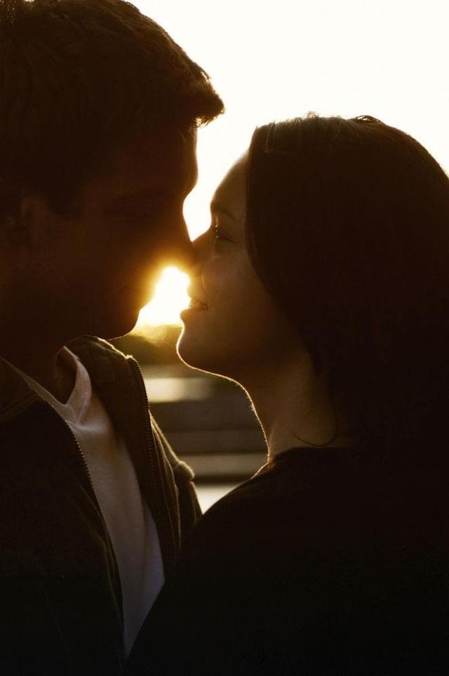 参加婚礼人数很少怎么办,参加婚宴的人越来越少了