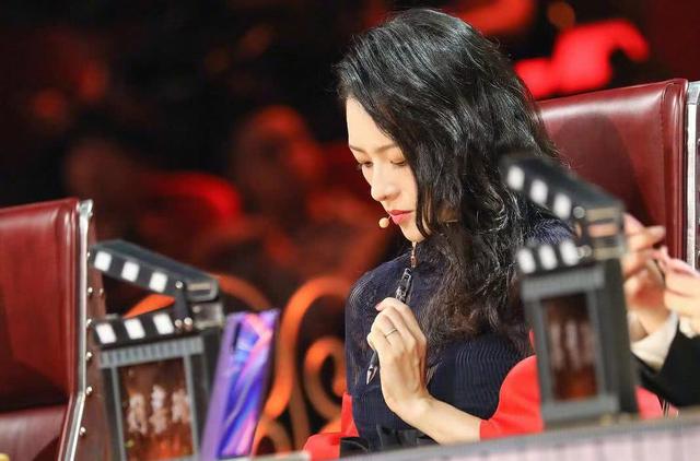 姚晨对曹郁的祝福,章子怡高情商回复姚晨