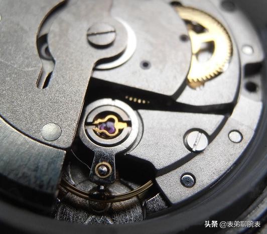 如何辨别瑞士手表机芯,怎么辨别瑞士手表机芯