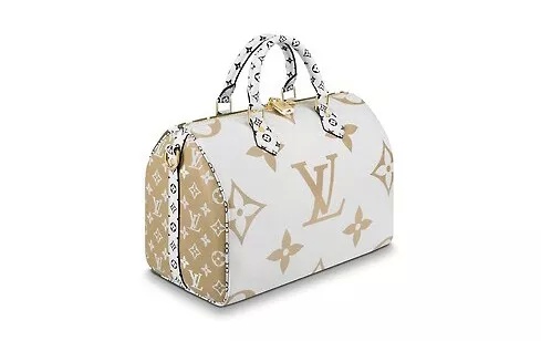 香奈儿磨刀、爱马仕砌墙,J姐的衣帽间戏可真多