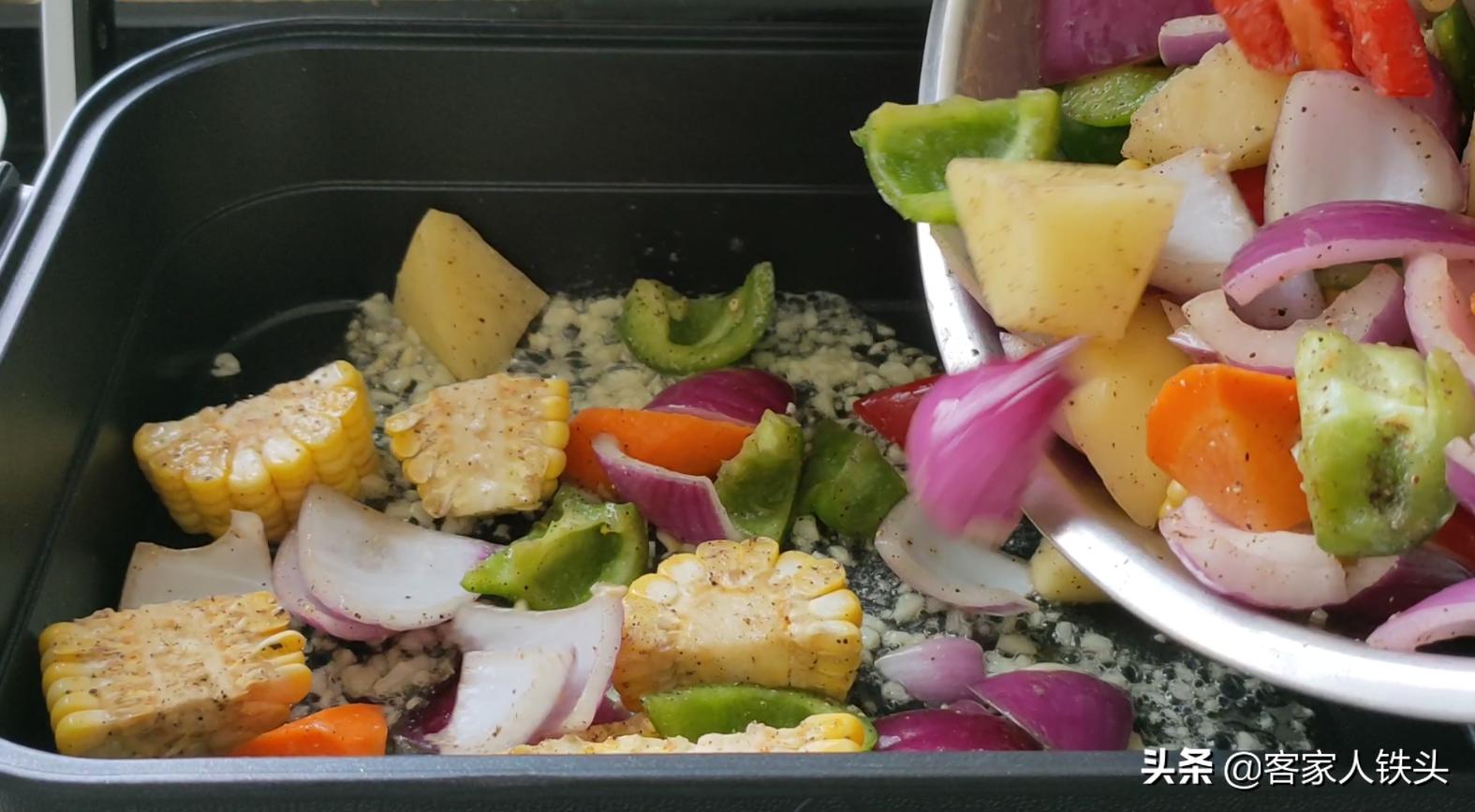 焖饭这样做孩子吃不停,什么菜适合做焖饭给小孩吃