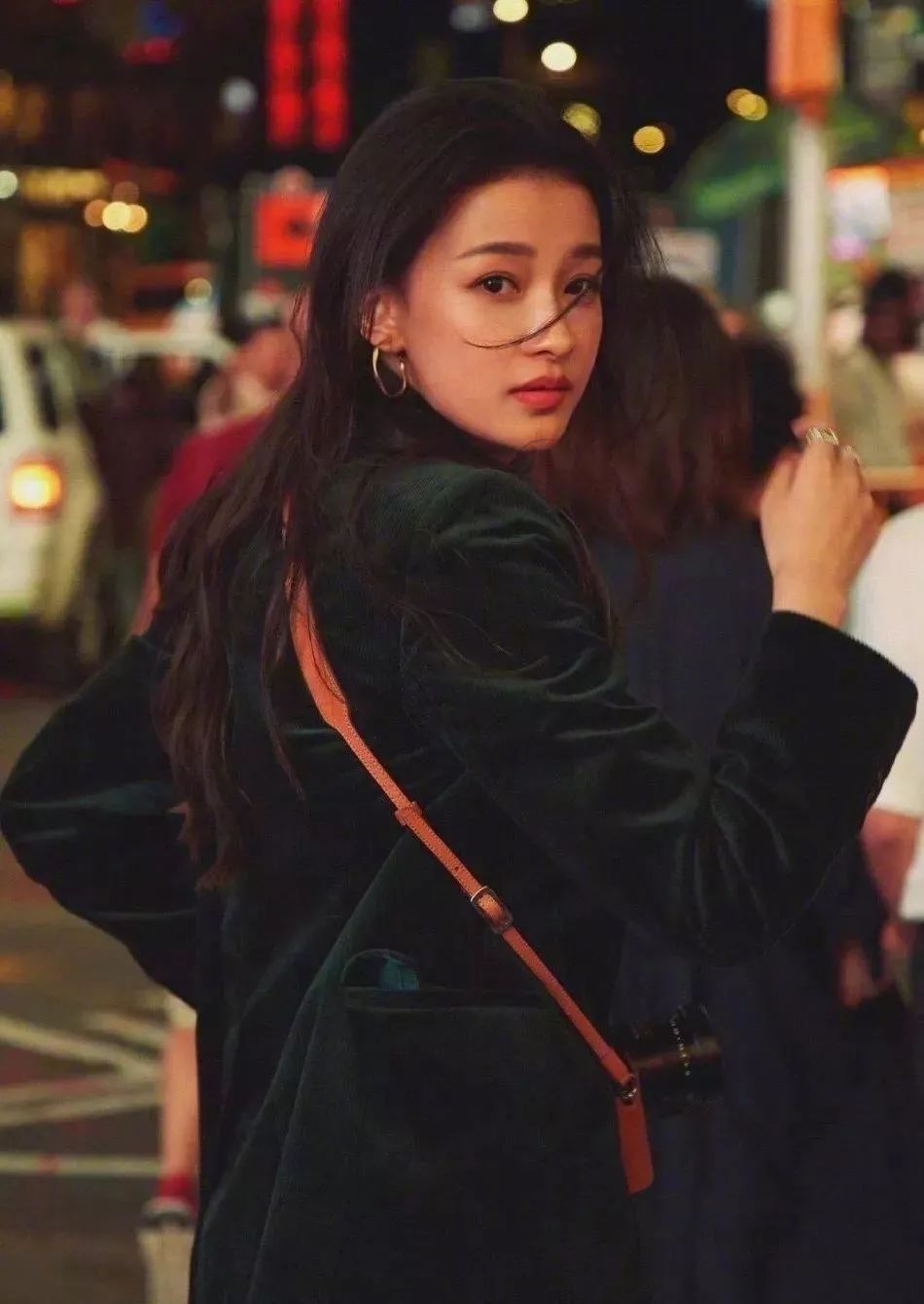 周雨彤宋妍霏谁的穿搭好,周雨彤冬季穿搭