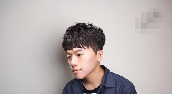 男士发型烫发卷发推荐,男士帅气烫卷发发型图片2015款