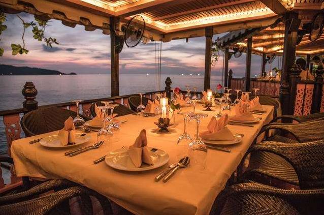 泰国如何给小费合理,在泰国教你如何在酒吧给小费