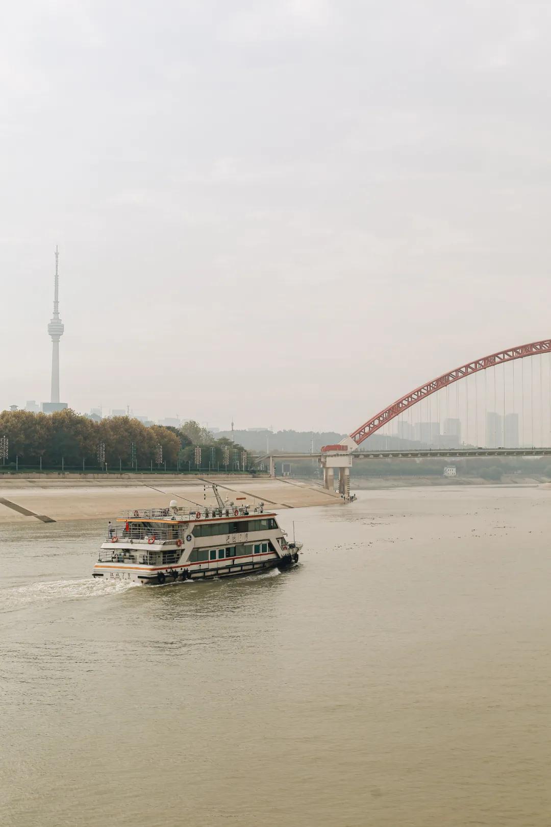 武汉长江轮渡时间表,重庆至武汉长江轮渡