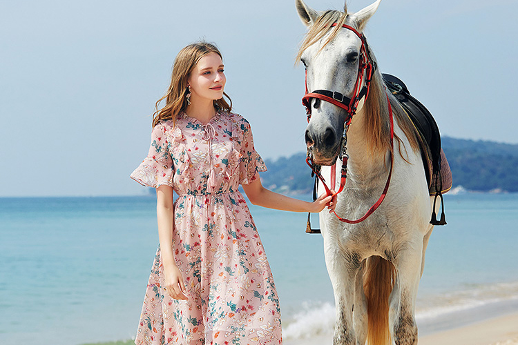 仙气飘飘碎花裙,超火的小碎花裙穿上浑身散发仙气