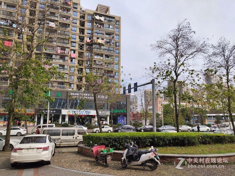 能流畅玩原神的iqoo手机,iqoo水桶机