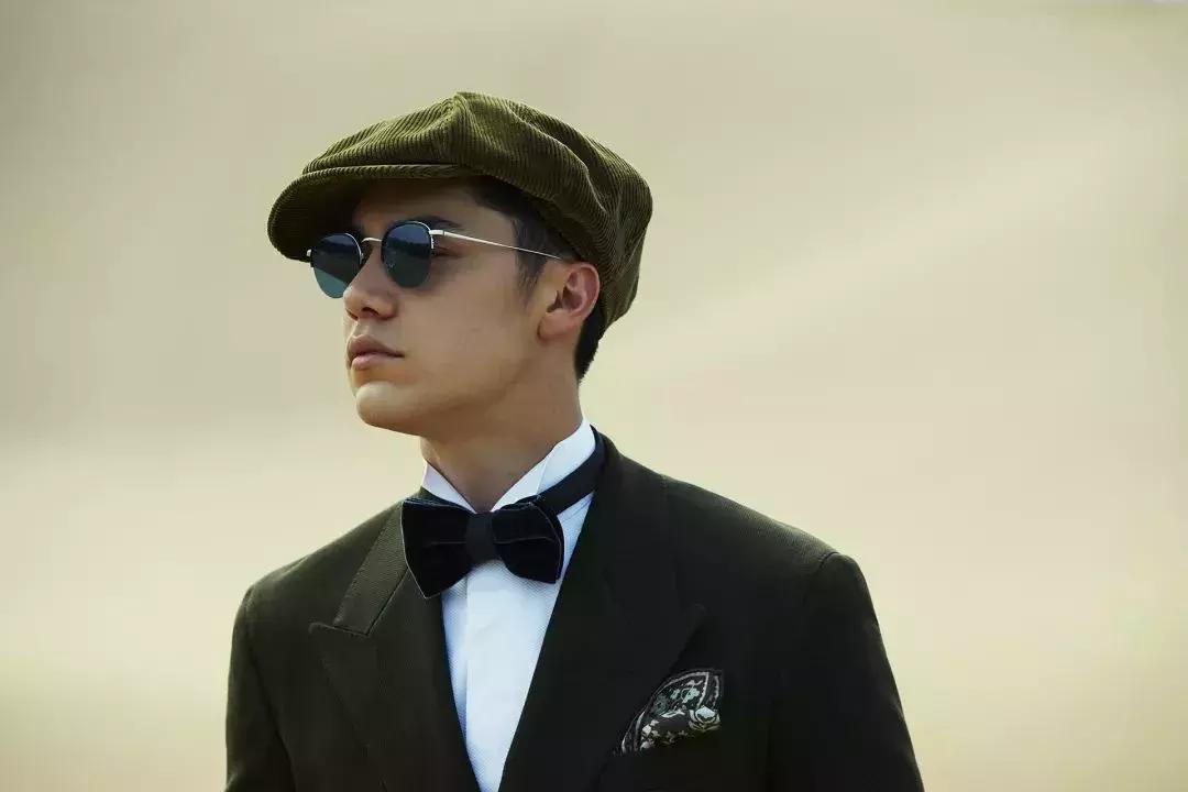 太阳镜最佳戴法,智能穿戴太阳镜