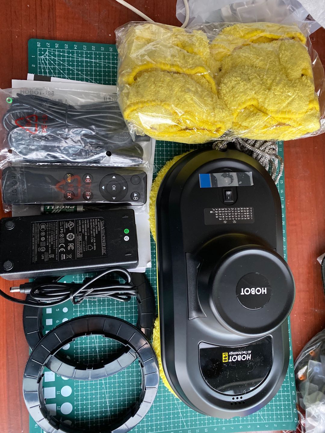 玻妞198擦玻璃机器人评测,擦玻璃窗机器人好用吗